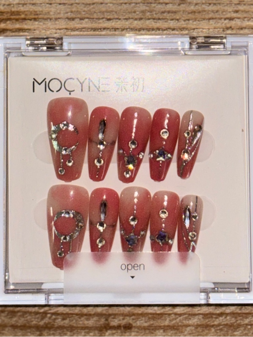 5 for $25 - MOCYNE Pink Gem Press-On Nail Set